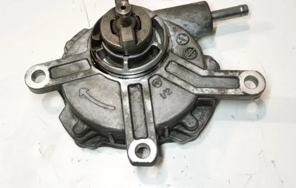 Lexus IS 220D-250-350 Vacuum pump 08120945