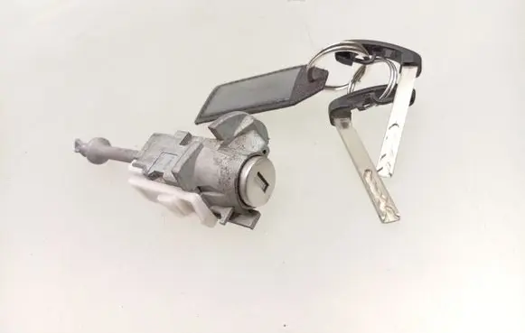 BMW 3 F30 F35 F31 Front door lock (next to the handle)