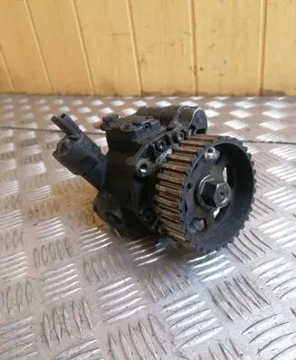 Ford Fiesta Fuel injection high pressure pump 9651590880 FTP619810F
