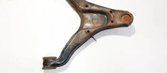 Iveco Daily 40.8 Front lower control arm/wishbone