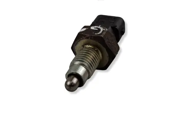 Volkswagen Transporter - Caravelle T4 Reversing light switch sensor 020945415A
