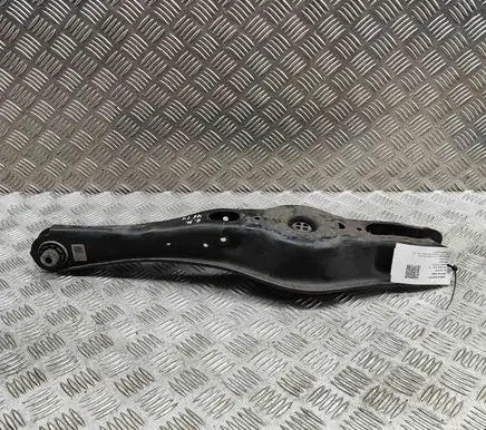 Volkswagen PASSAT B8 Rear upper control arm/wishbone 3Q0505311E