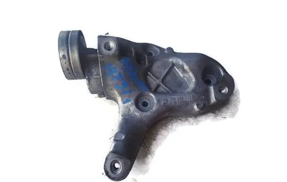 Seat Altea XL A/C compressor mount bracket 1K0260885B