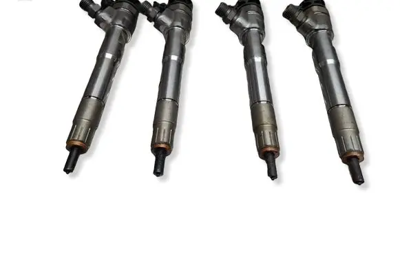 Renault Trafic III (X82) Fuel injector S27624888 0445110939