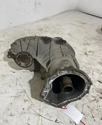 Gearbox transfer box case