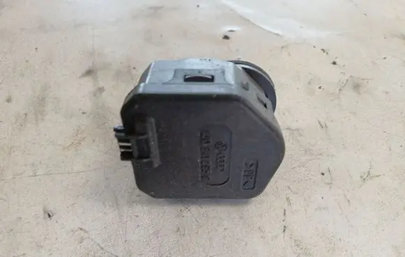 Volkswagen Bora Headlight level adjustment motor 1J0941295C