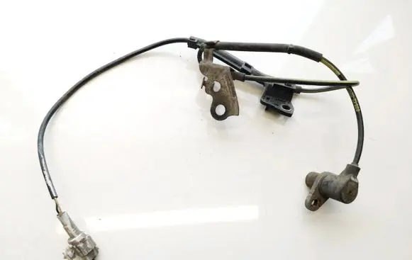 Toyota Avensis T250 ABS brake wheel speed sensor 8954202040 89542-02040