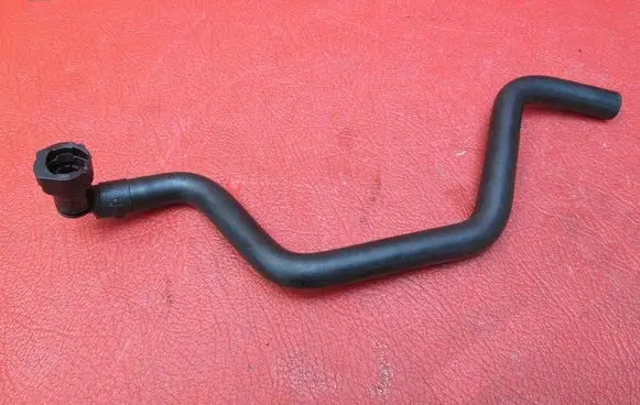 Seat Ibiza IV (6J,6P) Engine coolant pipe/hose 03F133514F