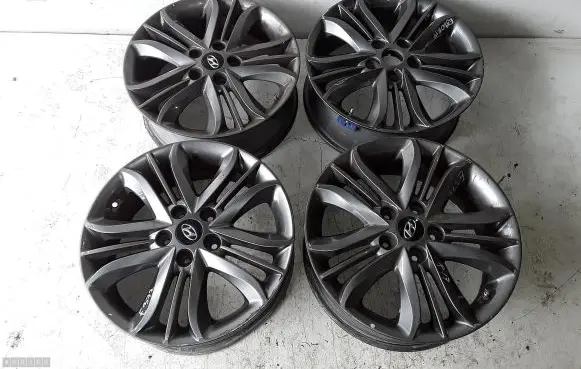 Hyundai ix35 R17 alloy rim 529102Y600