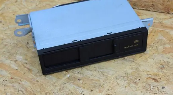 Lexus GS 300 400 430 CD/DVD changer 8627030140