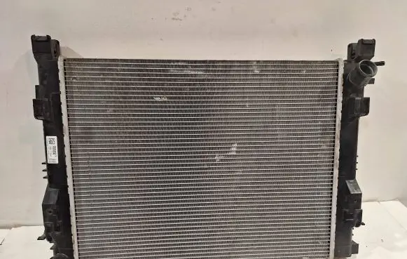Dacia Sandero Coolant radiator 21410B680B