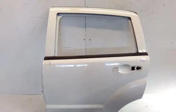 Dodge Caliber Rear door