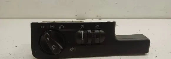 Volkswagen PASSAT B4 Light switch 04051304