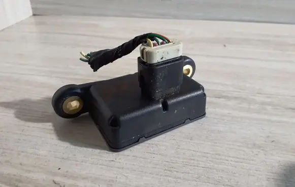 Chevrolet Cruze ESP acceleration yaw rate sensor 13505725AA