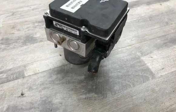 Audi A4 S4 B7 8E 8H ABS Pump 8E0617517BF 0265234336 638L3141206