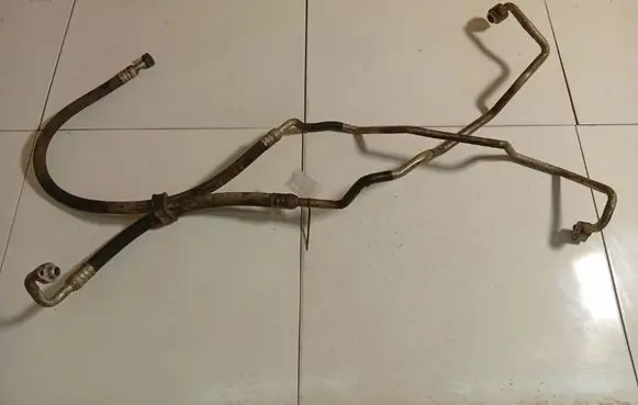 Audi A6 S6 C5 4B Air conditioning (A/C) pipe/hose 
