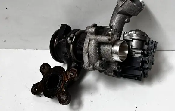 Volkswagen Golf Sportsvan Turbo 04E145721L BM003001 300516