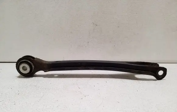 Rear control arm