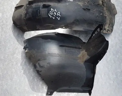 Volkswagen Eos Front wheel arch liner splash guards 1Q0805977B 1Q0805911D