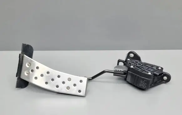 Honda Accord Accelerator throttle pedal 1988007750