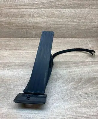 BMW 5 F10 F11 Accelerator throttle pedal 6788632 25916010 WithPlug