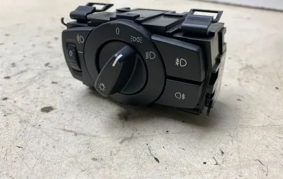 BMW 1 E81 E87 Light switch 6932794 33600102