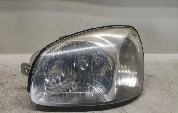 Hyundai Santa Fe Headlight/headlamp