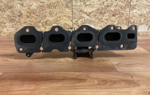 Ford Mondeo MK IV Exhaust manifold 9671093680