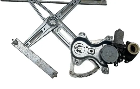 Toyota Avensis T270 Front door window regulator with motor OYT26280 977555-108 120905