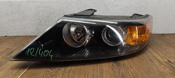 KIA Sorento Headlight/headlamp 92101-2P040