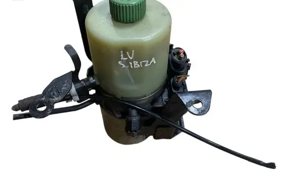 Seat Ibiza IV (6J,6P) Power steering pump 6R0432156