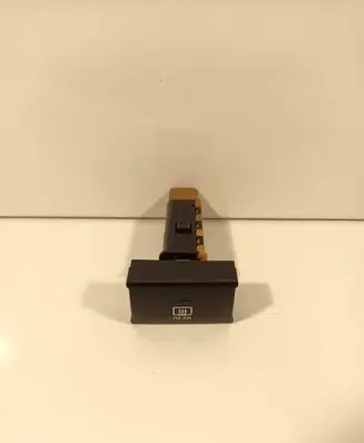 Hyundai Santa Fe Windscreen/window heater switch 202002962