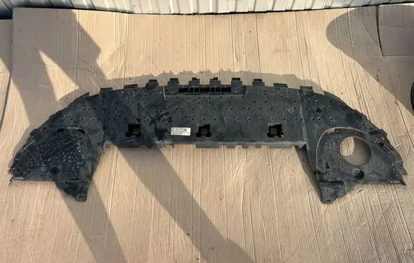 Peugeot 308 Front bumper skid plate/under tray 9835411980 6152025