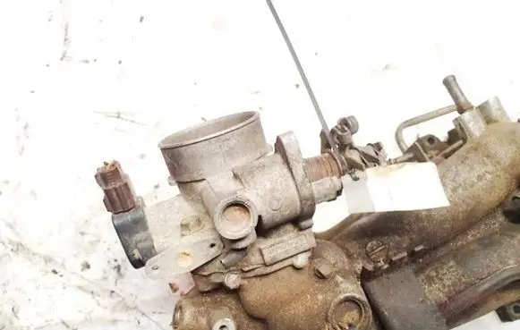 Subaru Legacy Throttle valve a22667