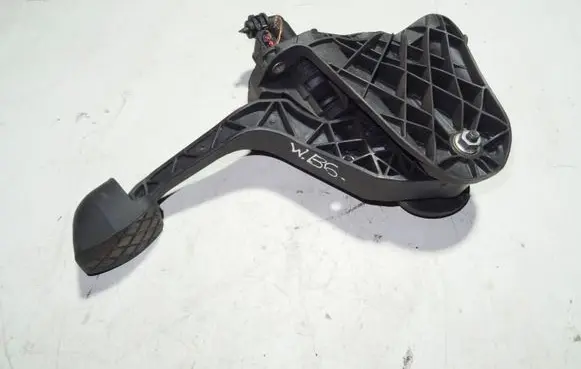 Clutch pedal