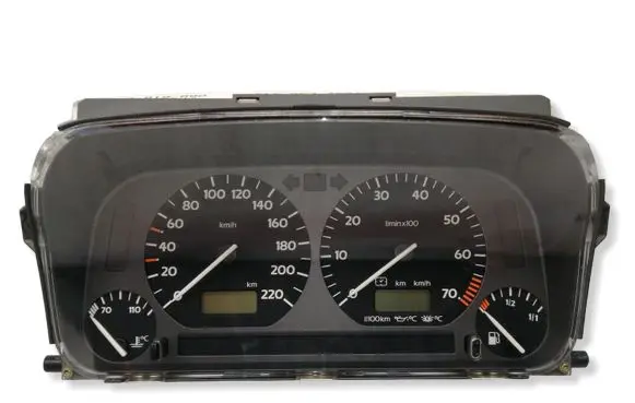 Volkswagen Golf III Speedometer (instrument cluster) 1H0919880