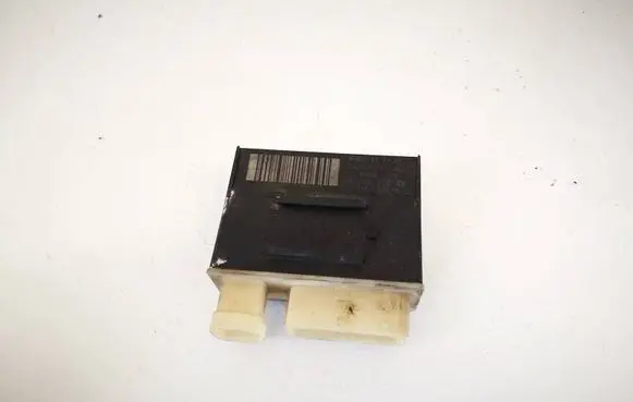 Peugeot 207 Coolant fan relay 9652021180 0-1801095-1