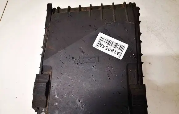 Audi A3 S3 8P Fuse box cover 1k0937132f
