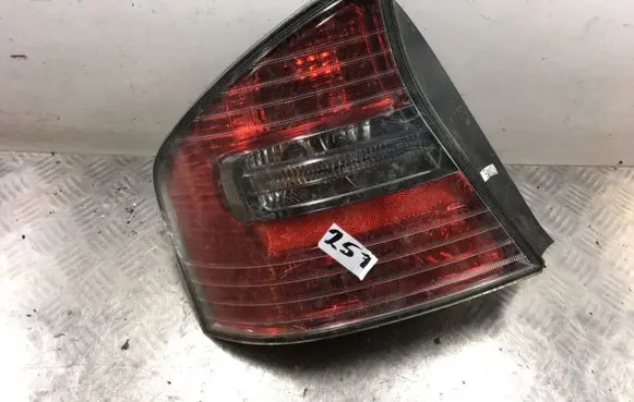 Subaru Legacy Rear/tail lights