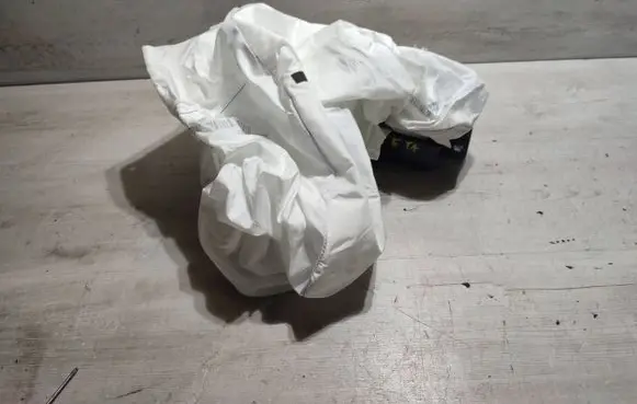 Volkswagen Touran III Passenger airbag 5TA880204D 628047700