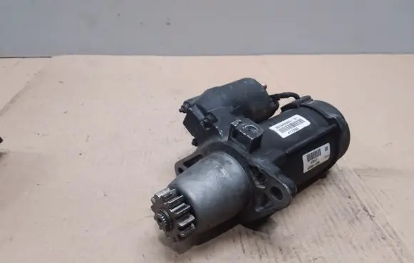 Toyota Avensis T250 Starter motor 4280000700 679817