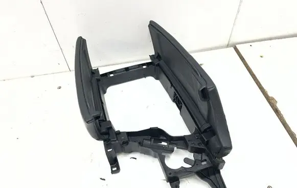 BMW 5 F10 F11 Armrest 51169216865 9216865