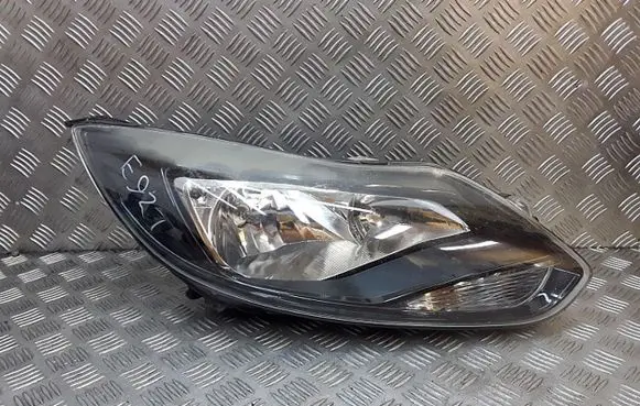 Ford Focus Headlight/headlamp bm5113w029