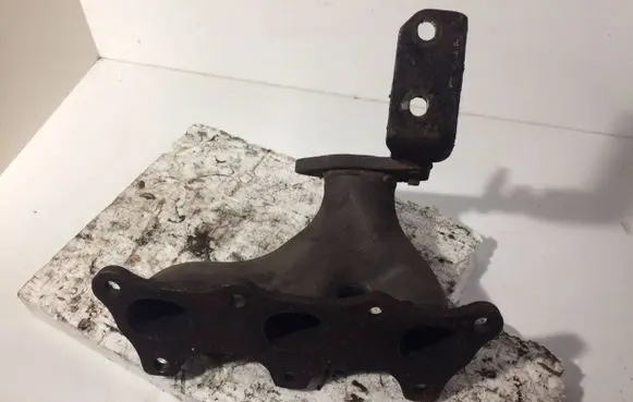 Mitsubishi Galant Exhaust manifold