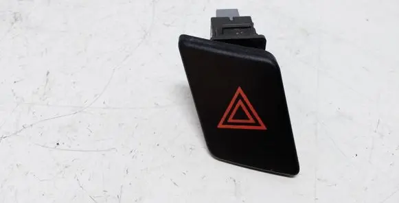 Toyota Yaris Hazard light switch 843320D020