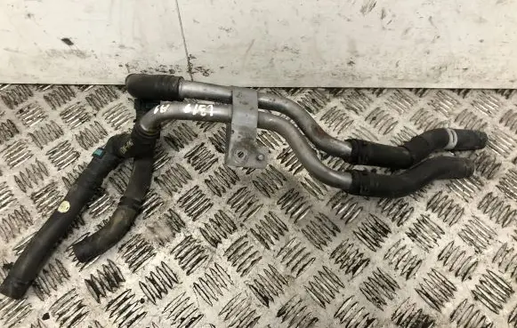Land Rover Discovery 3 - LR3 Engine coolant pipe/hose PCH501063
