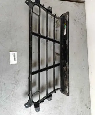 Front bumper lower grill