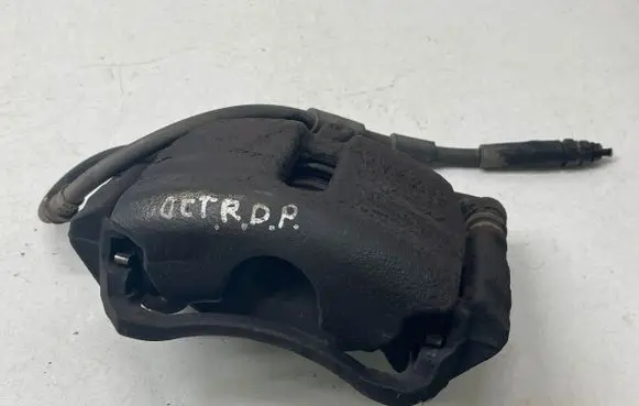 Skoda Octavia Mk3 (5E) Front brake caliper 67323700