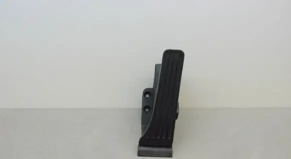 Mercedes-Benz GLK (X204) Accelerator throttle pedal A2043000082 A2043001304