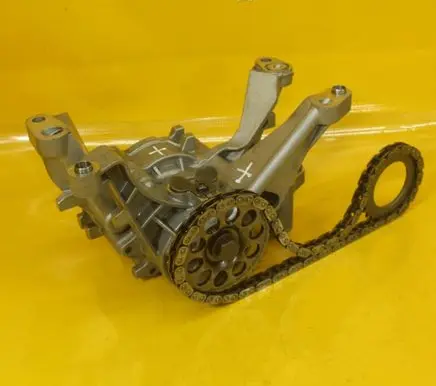 Jaguar XE Oil pump G4D36L079J